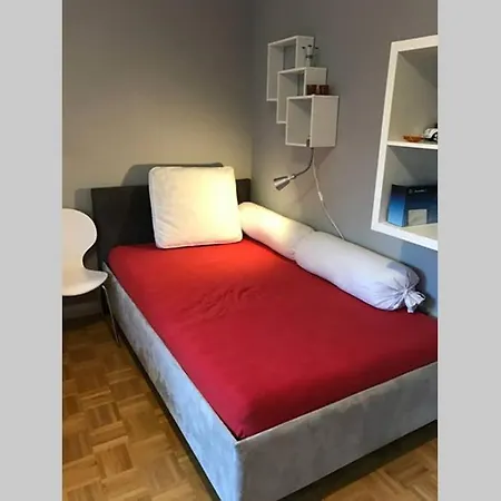 Sonnig, Modern, Zentral Mit Parkhaus Nebenan Checkin123