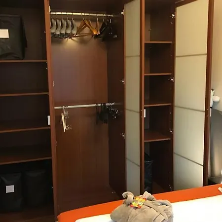 Sonnig, Modern, Zentral Mit Parkhaus Nebenan Checkin123 아파트 *