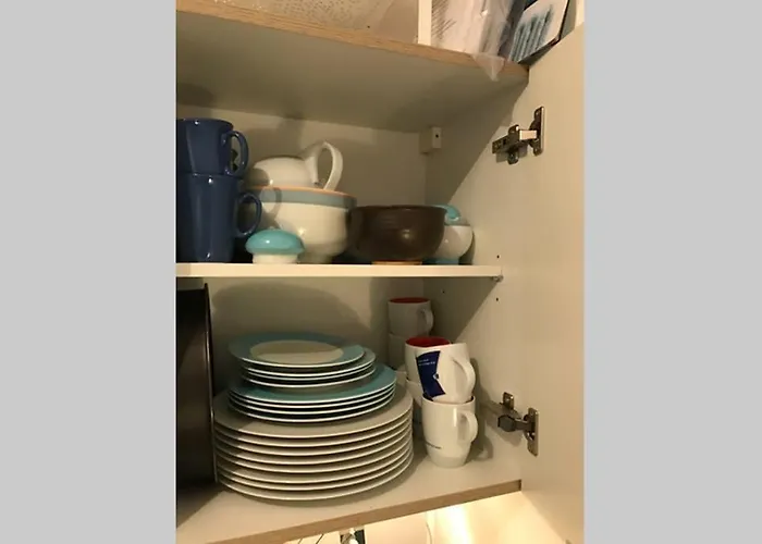 Sonnig, Modern, Zentral Mit Parkhaus Nebenan Checkin123